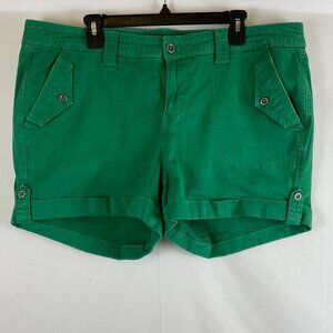 Torrid Cuffed Shorts 20 Emerald Green Pockets